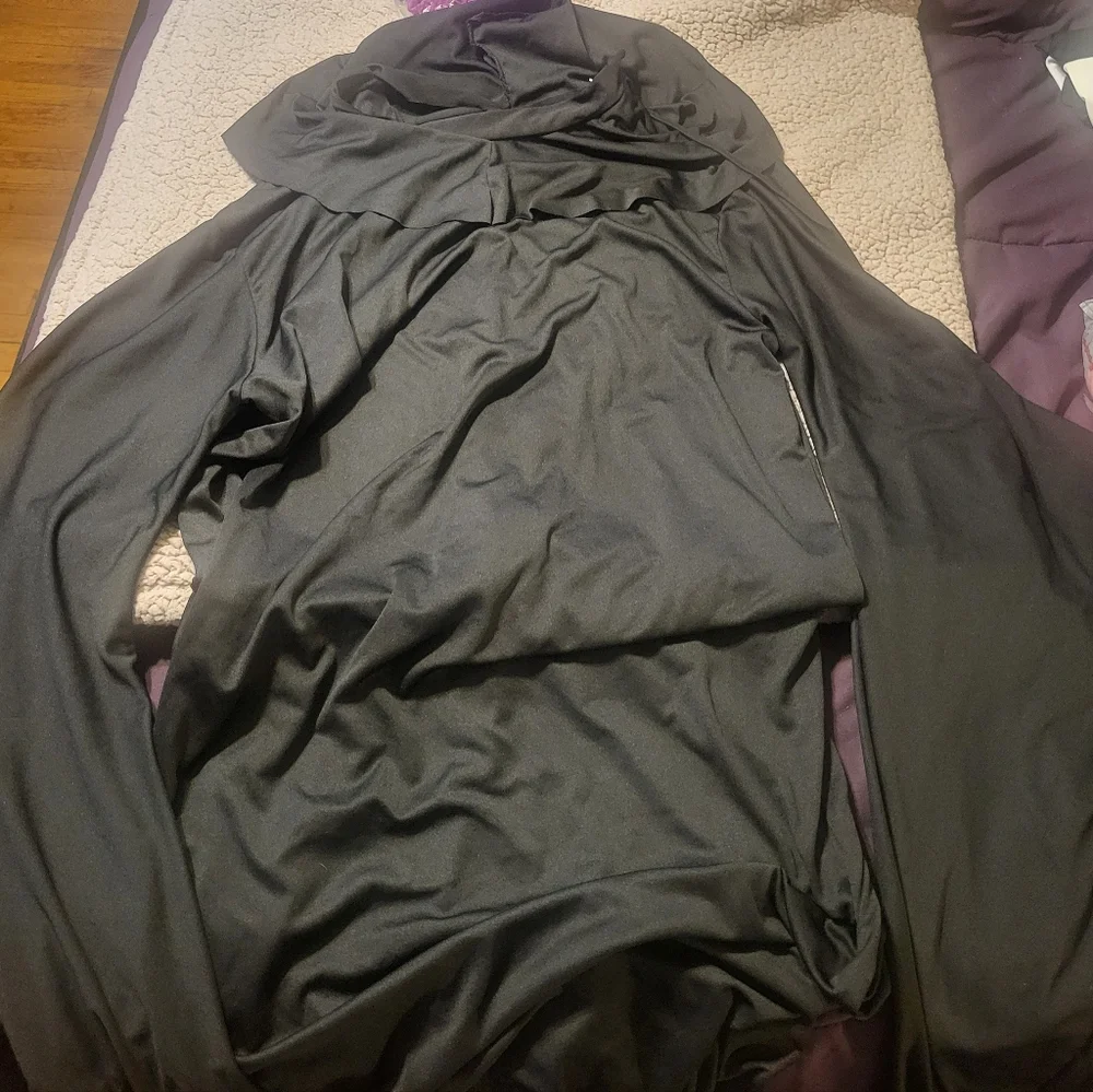 Black Robe Costume - Picture 1 of 3